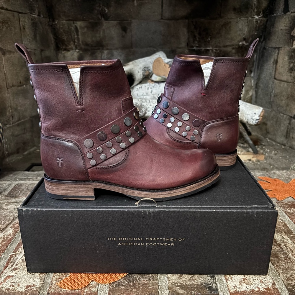 Frye Women's Veronica Studded Ankle Boots in Plum